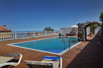 Chalet canario económico "Finca Corea" (piscina comunitaria, internet) en el noroeste - Vacaciones La Palma