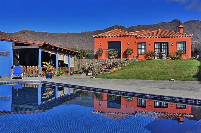 Villa mit Pool, Meerblick und toller Außenküche im Aridanetal, La Palma
