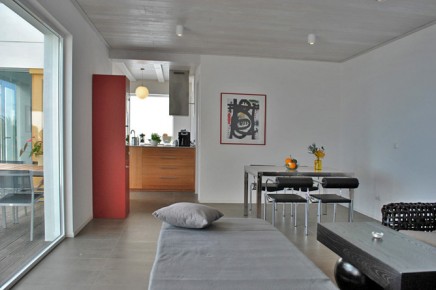 Wohnzimmer in der Design-Unterkunft mit Meerblick auf La Palma