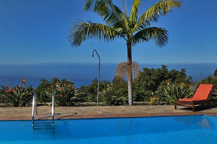Vista al mar y piscina - casas de vacaciones privadas Los Geranios en La Palma