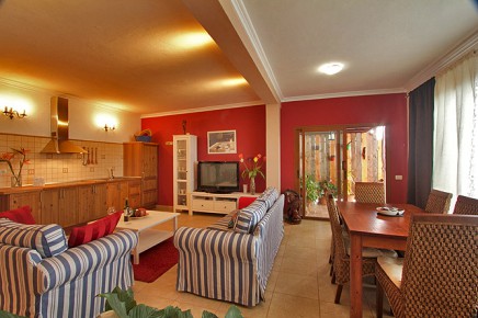 Wohnzimmer mit Essbereich im La Palma Ferienhaus Casa Lagarto