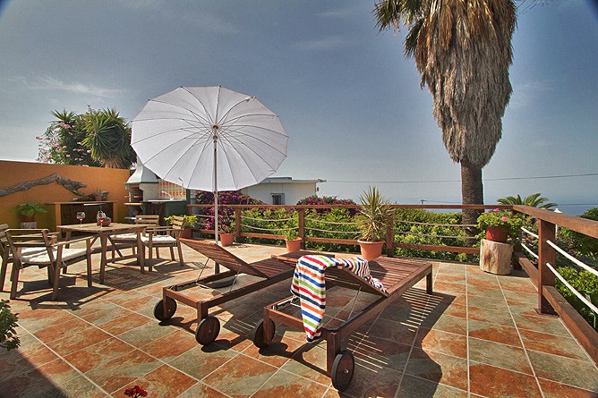 Terrasse mit Meerblick im La Palma Ferienhaus - Westseite - Celta Bungalow