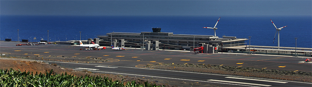 Tankstelle Flughafen spc Mazo - La Palma Travel