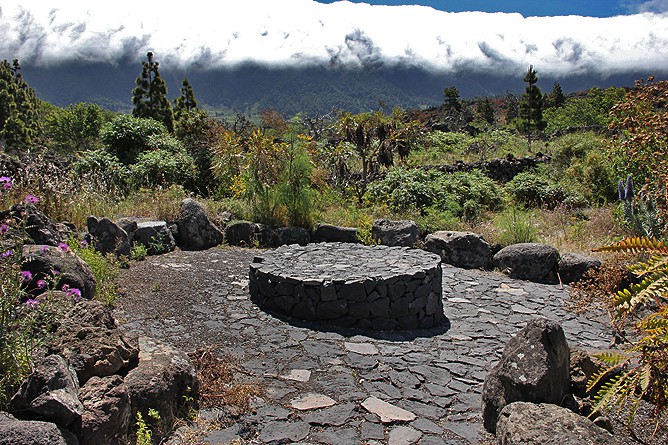 centro-de-visitantes-caldera-de-taburiente-el-paso-la-palma-jardin-botanico-garten-tagoror