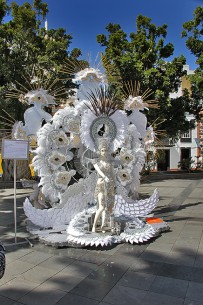 los-llanos-karneval-weiss