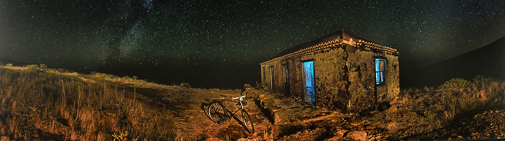 Noch bis zum 22. April 2015 – Astrofotografieausstellung in Santa Cruz - La Palma Travel
