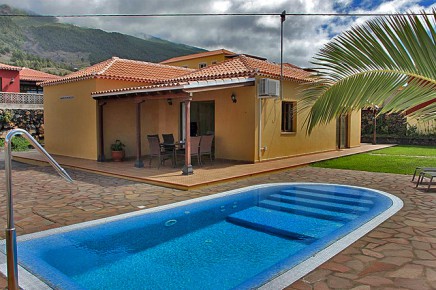Villa_Esther_Hausansicht