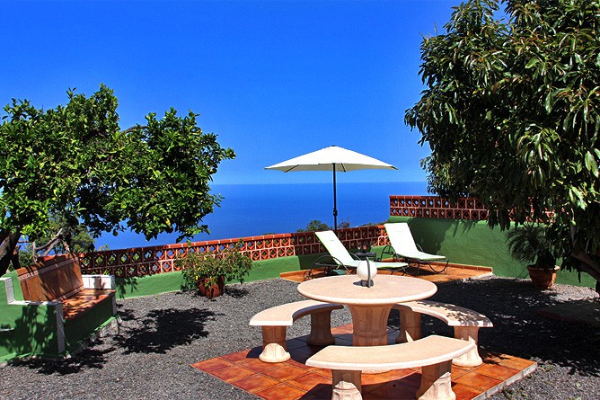Casa El Naranjo en Tijarafe - casa de vacaciones con vistas al mar en el lado oeste de La Palma para alquilar