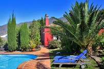 villa-torres-ferienhaus-pool-41