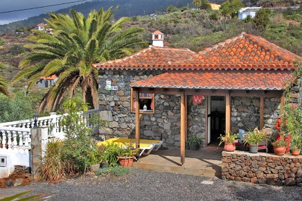 Casa Hilda holiday home with sea view, wifi - Tijarafe La Palma Canaries