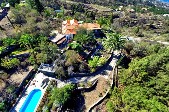 Finca Tijarafe - casa de vacaciones de lujo en un lugar aislado, piscina climatizada, vista al mar - para alquilar en La Palma