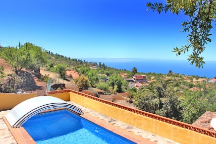 El Rodadero Puntagorda La Palma, Canaries - Private rental holiday homes with pool (heated), fast internet, sea views