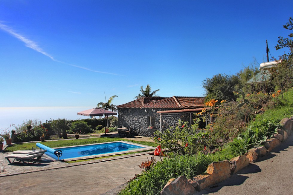Casa Las Pareditas en Tijarafe - Se alquila casa de vacaciones con piscina (climatizada) y vista al mar en el lado oeste de La Palma