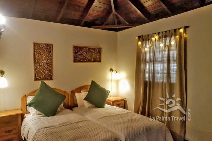 Bedroom - Tijarafe holiday home with sea view - Casa Mavi, La Palma, Canaries