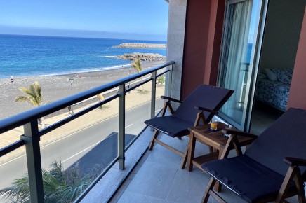 Piso Balcon de El Puerto, vista al mar, directamente en la playa, Tazacorte