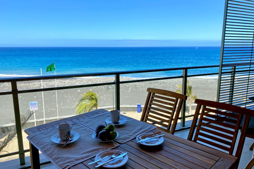 Apartamento en primera línea de playa, Puerto de Tazacorte La Palma