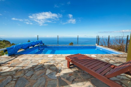 Casa Emilia with heated pool, Atlantic view, internet on the west side of La Palma - Cottage Rental