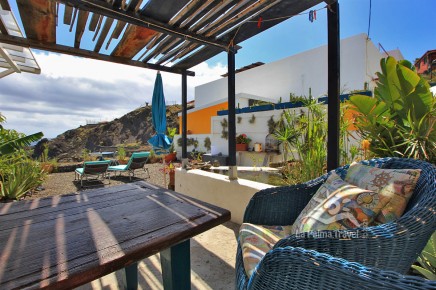Ubicación única directamente junto al mar - alojamiento con internet en el lado este de La Palma.