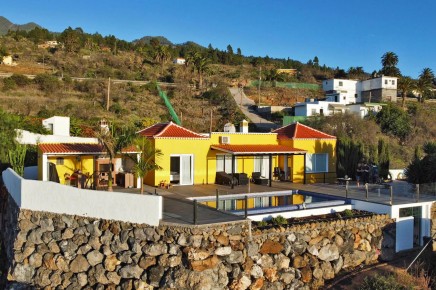 Tijarafe-La Palma casa de vacaciones con piscina infinita Casa Diamante