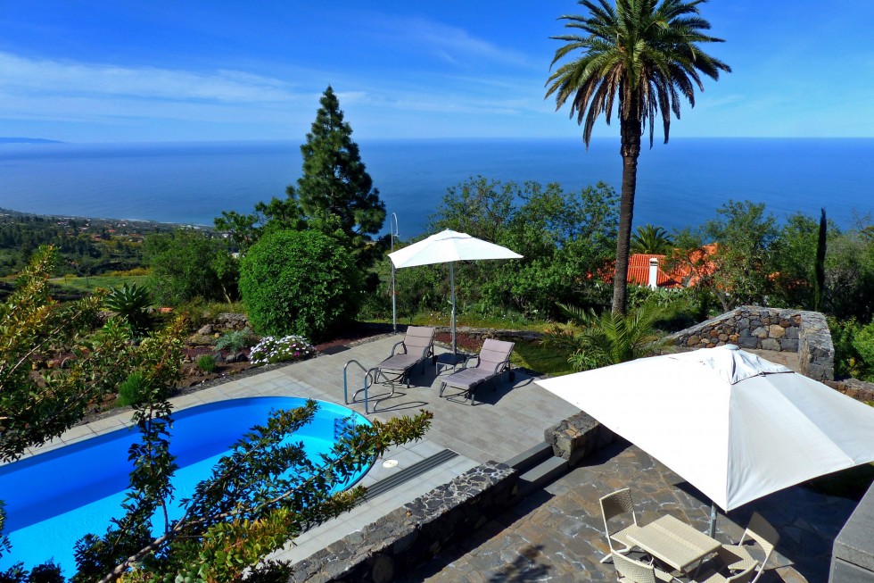 Villa Atlantico - casa de vacaciones de lujo en ubicación aislada, piscina climatizada, sauna, vista al mar - para alquilar en La Palma - 4 dormitorios, 8 personas