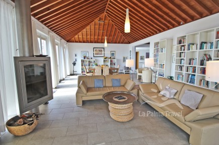 Private La Palma luxury villa with heated pool, sauna and sea view