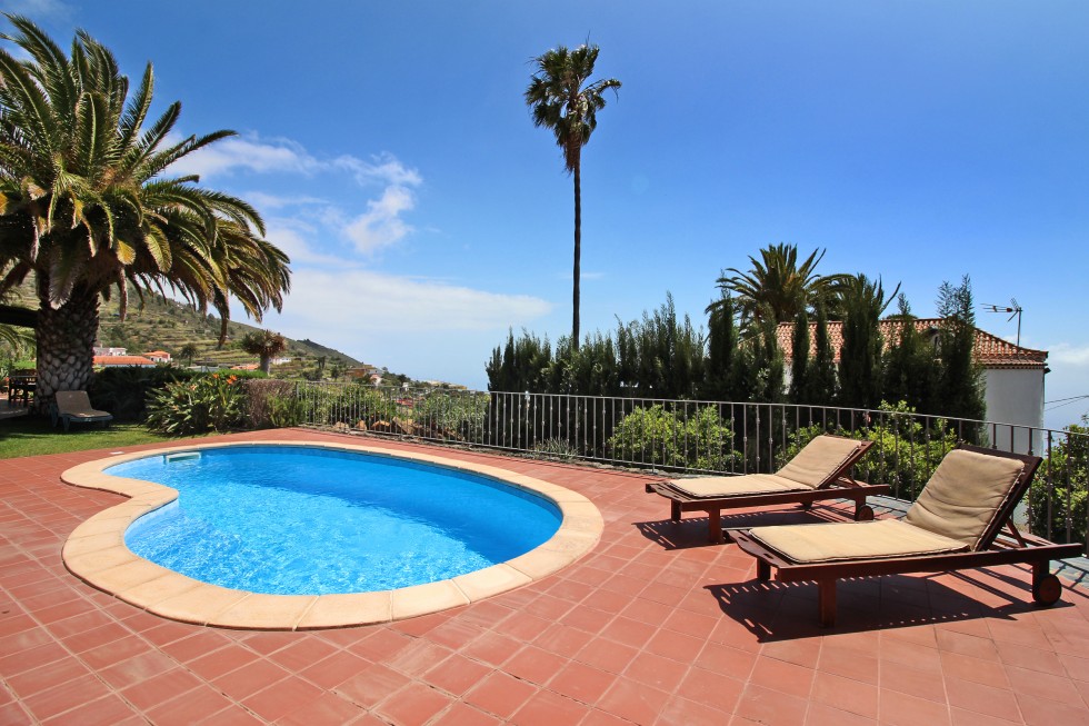 Chalet de vacaciones con vistas al mar y piscina Campana Nueva 1 Tijarafe La Palma
