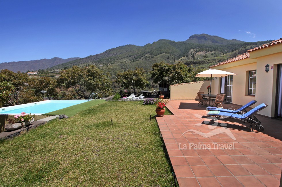 Ferienhaus mit Pool - La Palma Westseite