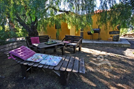 La Palma Urlaub - Der Garten hinter dem Haus verspricht entspannte Momente.
