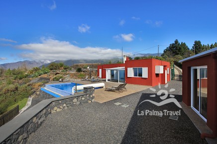 Haupthaus und Nebenhaus, Terrasse und Pool - La Palma Urlaubsvilla
