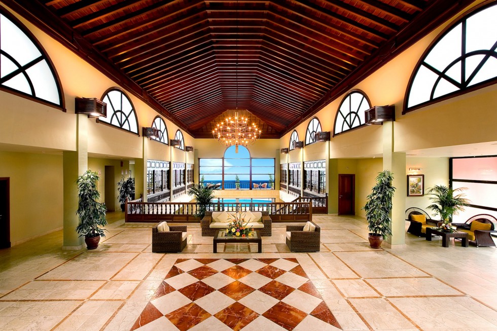 Lobby - 4-Sterne Hotel auf der Isla Bonita mit Pool und Meerblick