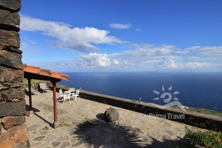 Meerblick - Atlantiksicht vom Wohnraum und der Terrasse - La Palma Unterkunft